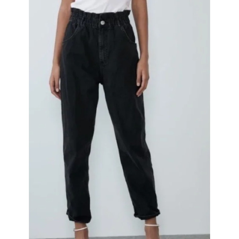 Zara Black High-Waisted Jeans